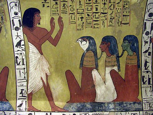 Décoration des tombes dans la vallée des travailleurs