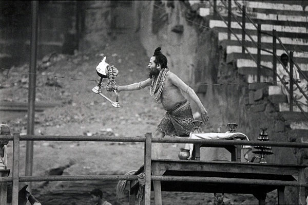 Prière du matin, par le grand prêtre.