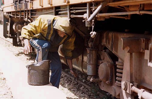 Regraissage du train à chaque arrêt !