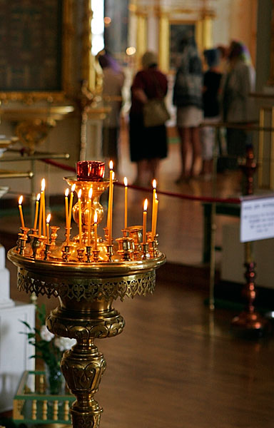 L'intérieur d'une église orthodoxe