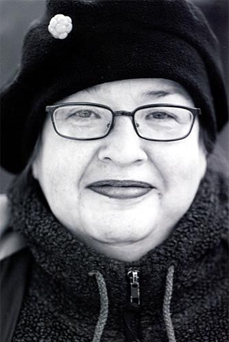 Vendeuse d'aimants pour frigos (qu'elle fait elle-même)